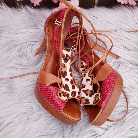 Aldo Shoes - Aldo strappy wood heels size39